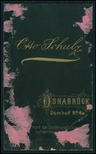 CDV - Fotografie Otto Schulz, Osnabrück, Domhof 4 a ernst schauende die Dame