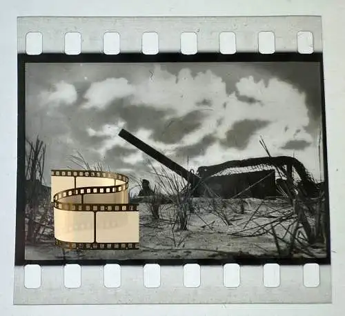 Zelluloid Dia-Negativ-Film Foto 4x 3,5cm - Küste Frankreich Flak Geschütz Bunker