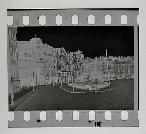 Original Negativ 1939-45 - Blick auf Platz und Hotel de la Garde u.a. Frankreich