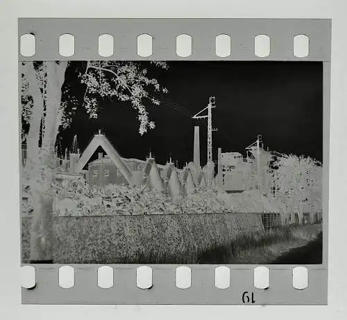 Original Negativ 1939-45 - Frankreich Belgien Fabrik-Gelände Kriegszerstörung