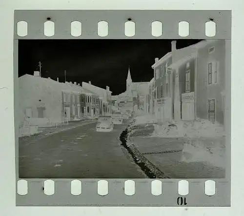 Original Negativ 1939 -45 - Fahrzeuge PKW Wehrmacht Dorf in Frankreich Belgien