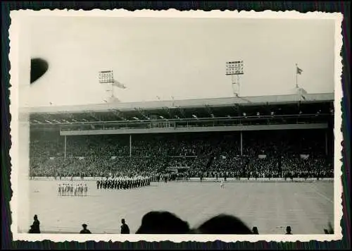 5x Foto London Reise um 1960 eng. Fußball-Nationalmannschaft im Wembley-Stadion