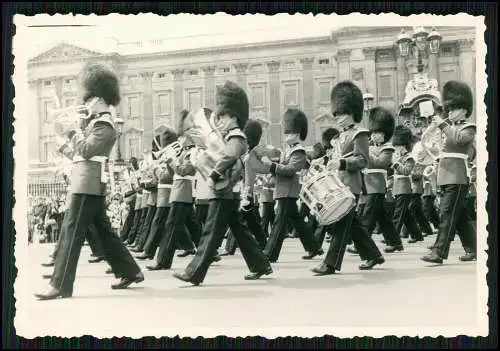 12x Foto England London Reise um 1960 Wachablösung vor Buckingham Palace uvm.