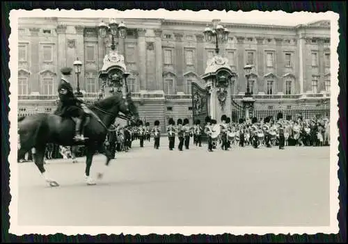12x Foto England London Reise um 1960 Ankunft Flugplatz u. viele Stadterlebnisse