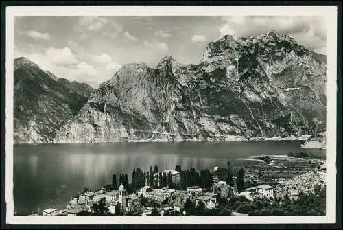 Foto AK Lago di Garda, Gardasee Südtirol Italien Torbole Panorama Berge