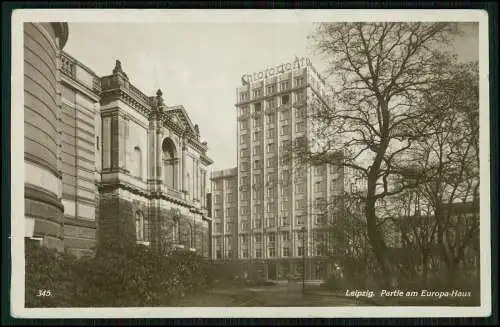 Foto AK Leipzig in Sachsen, Partie am Europahaus 1930 gelaufen