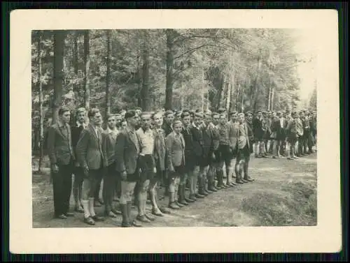 Foto Junge jungs kurze Hose Lehrlingsausflug nach  Rochlitz an der Mulde Sachsen