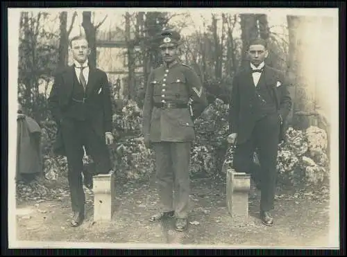 4x Foto Soldat um 1925 Uniform Seitengewehr und beste Freunde