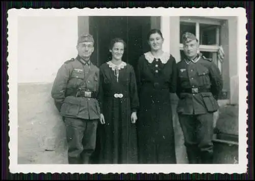 6x Foto Deutsch Wehrmacht Soldaten bei Familie mit Geige Zither fröhlicher Abend