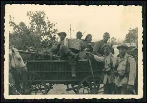 7x Foto Soldaten Wehrmacht Vormarsch Frankreich Belgien Gefangene uvm.