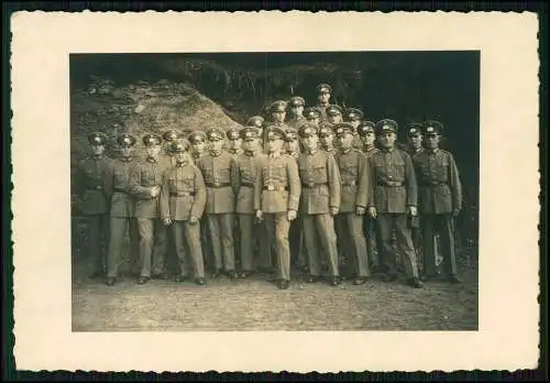 2x Foto Gruppe Soldaten Wehrmacht mit Stahlhelm 1933