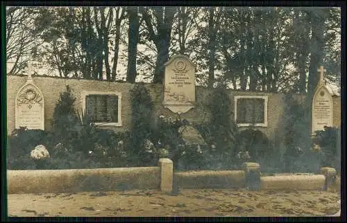 Foto AK 1.WK Heldenfriedhof, Soldatenfriedhof, 84 Soldatengräber Inf.-Rgt. 65