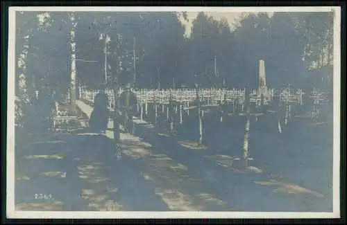 Foto AK 1.WK  Russland, Heldenfriedhof, Soldatenfriedhof, Soldatengräber 1917