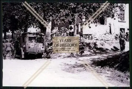 7x Repro Foto Soldaten Wehrmacht Sanitäter Fahrzeuge Bus Kriegszerstörung uvm.