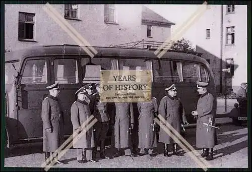 7x Repro Foto Soldaten Wehrmacht Sanitäter Fahrzeuge Bus Kriegszerstörung uvm.