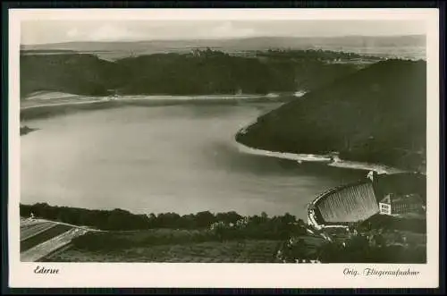 Echte Foto AK Postkarte Waldeck am Edersee Hessen, Fliegeraufnahme der Talsperre