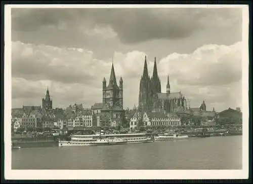 Foto AK Köln am Rhein Anlegestelle Ufer Dom - Dampfer Rheinland - 1941 gelaufen