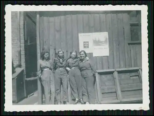 11x Foto Planitz Zwickau Oberplanitz Niederplanitz 1943 Damen in Arbeitskleidung