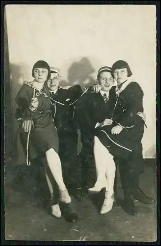 9x Foto AK fröhliche Männer und Damen um 1930 aus Dortmund Reise in der Region.