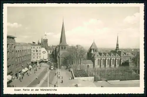 Original-Foto AK Essen im Ruhrgebiet Blick auf  die Münsterkriche Cekade Karte