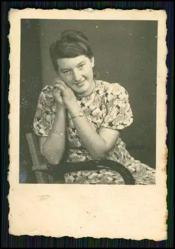 11x Foto Damen Portrait verschiedene Größen auch Passbildformat 1935-45