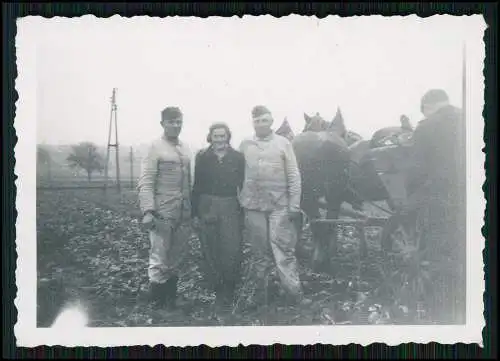 10x alte Foto Soldaten Bauernhof mit Pferde uvm. 1940-45