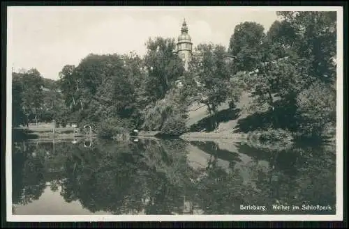 Foto AK Bad Berleburg Weiher im Schlosspark, Fürstliches Schloss 1932 gelaufen