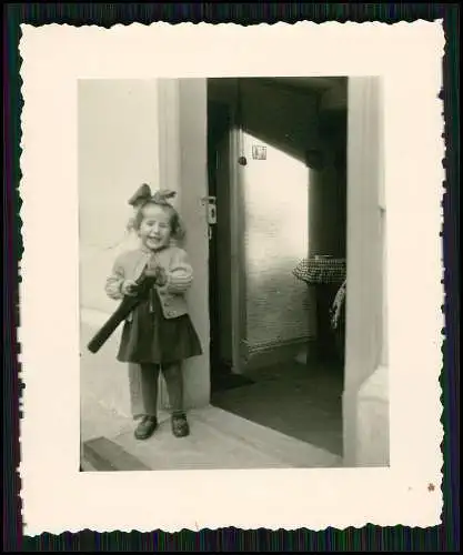 16x Foto Mädchen mit Wehrmacht Koppel und Schiffchen Vater auf Heimaturlaub 1941