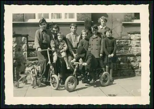 5x Foto Jungs Knaben kurze Hose Mädchen Zöpfe mit Fahrrad Roller uvm. um 1935