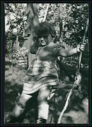 18x Foto Fröhlich lachende Kinder mit Spielzeug und vieles mehr ab 1920