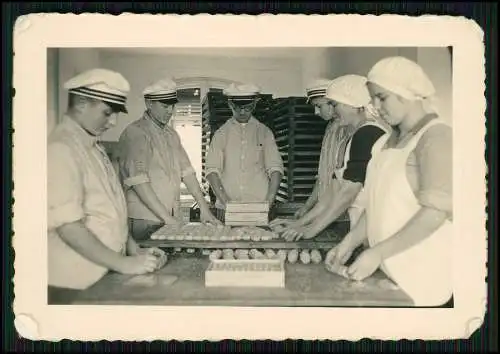 11x Foto Heimische Käsefabrik Herstellung Angestellte in Sachsen ? um 1936