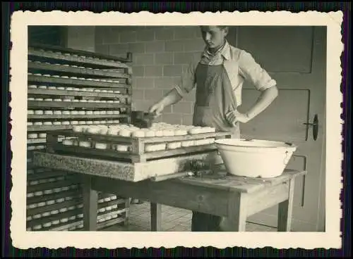 11x Foto Heimische Käsefabrik Herstellung Angestellte in Sachsen ? um 1936