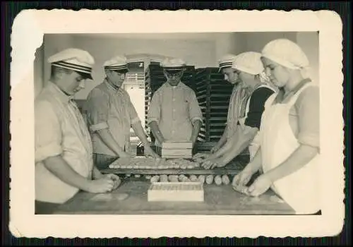 11x Foto Heimische Käsefabrik Herstellung Angestellte in Sachsen ? um 1936