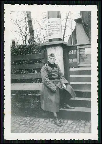 Foto Soldat Wehrmacht vor Eingang Gasthof Riesenfass Heidelberg ? am Neckar 1940