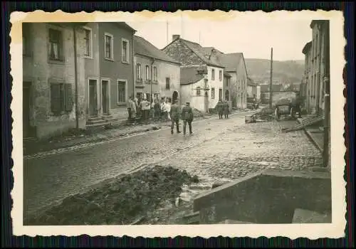 Foto Dorf in Belgien ? Wehrmacht Soldaten Dorfstraße 1940-41 Beschreibung Rückse