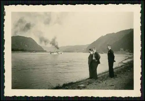 Foto Hirzenach Boppard im Rhein Hunsrück vorbeifahrender Dampfer 1937