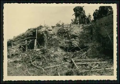 Foto Wehrmacht zerstörte Bunker Shelter Maginotlinie ? Frankreich 1940-41