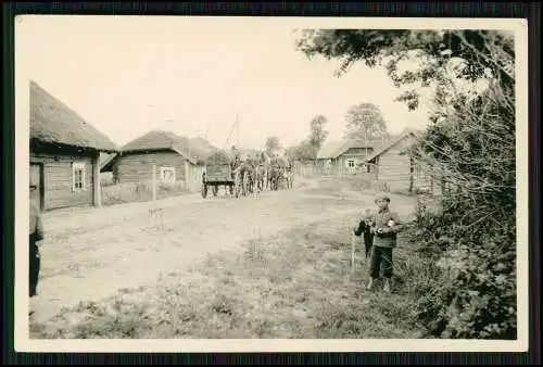 8x Foto Soldaten Wehrmacht Dorf Quartier Polnische und Russische Bauerngehöfte