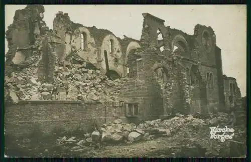 Foto AK 1. WK Forges Meuse in Frankreich, Kriegszerstörungen Kirche 1916