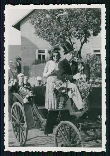 9x Foto Dorf in Hessen um 1940 Umzug mit Musik Feierlichkeiten und vieles mehr