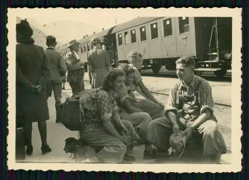 16x Foto Jungs kurze Hose Mädchen mit Zöpfe Bayern Reise Wandern Berg-Gipfel uvm