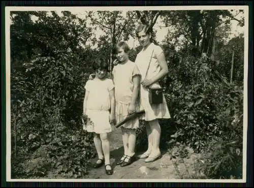 13x alte Foto junge Damen um 1930 schöne Kleider und Röcke elegante Mode