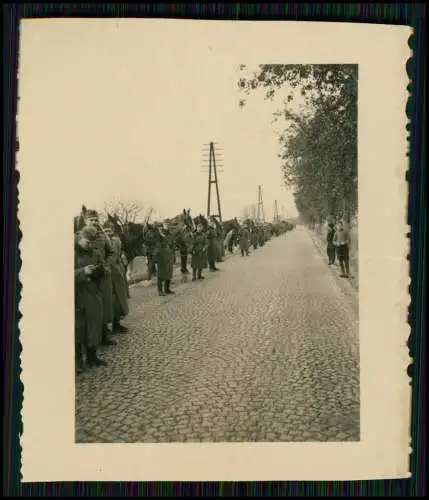 11x Foto Soldaten Wehrmacht Regiment Pferde Vormarsch Belgien Frankreich