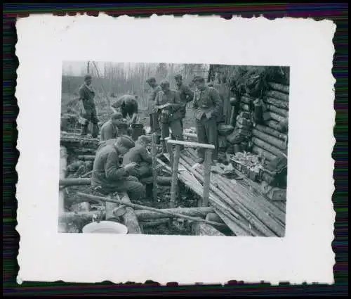 5x Foto Soldaten Wehrmacht Bau Knüppeldamm Holzhäuser Bunker Ostfront 1942