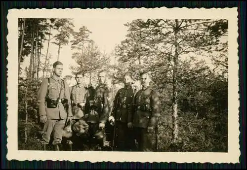 12x Foto Soldaten Wehrmacht Infanterie Regiment im Gelände Karabiner uvm.