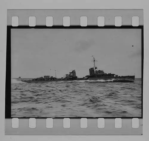 altes Dia Zelluloidfilm 4x3,5 cm - Kriegsschiffe Soldaten der Kriegsmarine uvm.