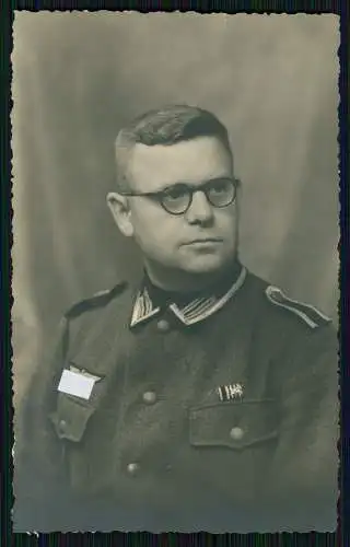 Foto Portrait Soldat in Uniform im Felde 1940