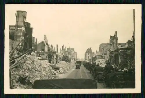 4x Foto Soldaten Wehrmacht Vormarsch Kriegszerstörungen Frankreich Belgien