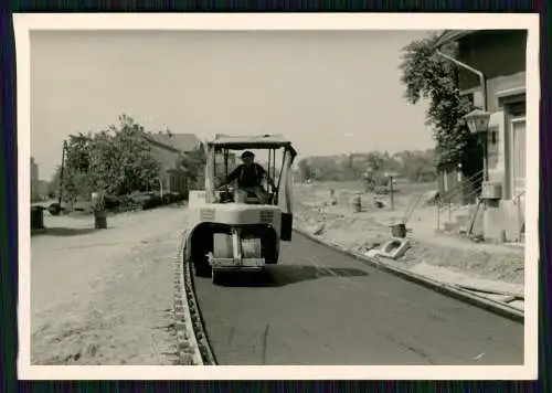 4x Foto Straßenbau mit Dampfwalze Betonmischer Arbeitseinsatz 1945-55