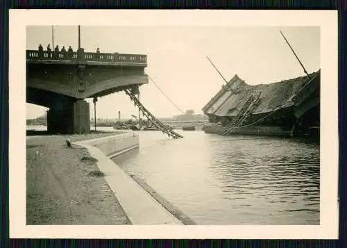 3x Foto Wehrmacht Kriegszerstörung zerstörte Brücke Kanal Belgien o. Fr. 1940-41